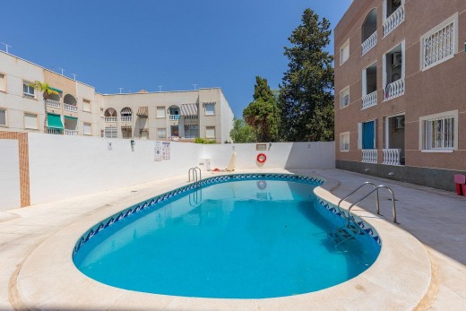 Resale - Planta baja - Torrevieja - Centro