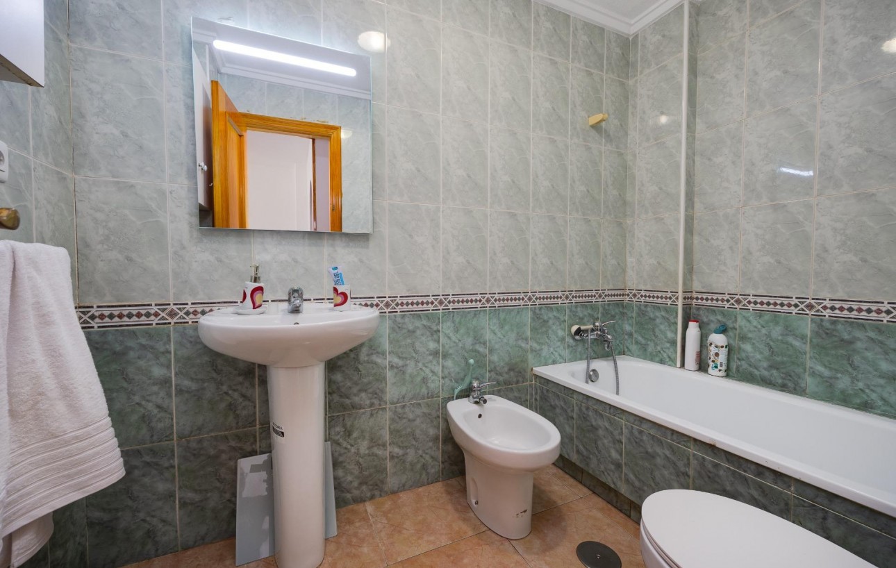 Venta - Apartamento - Torrevieja - torrevieja