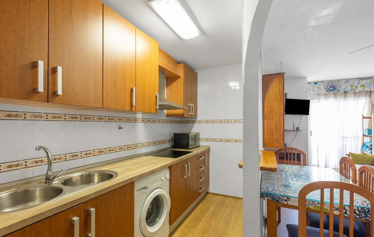 Resale - Planta baja - Torrevieja - Centro