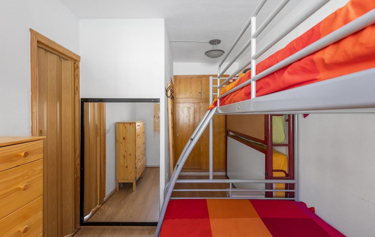 Resale - Planta baja - Torrevieja - Centro