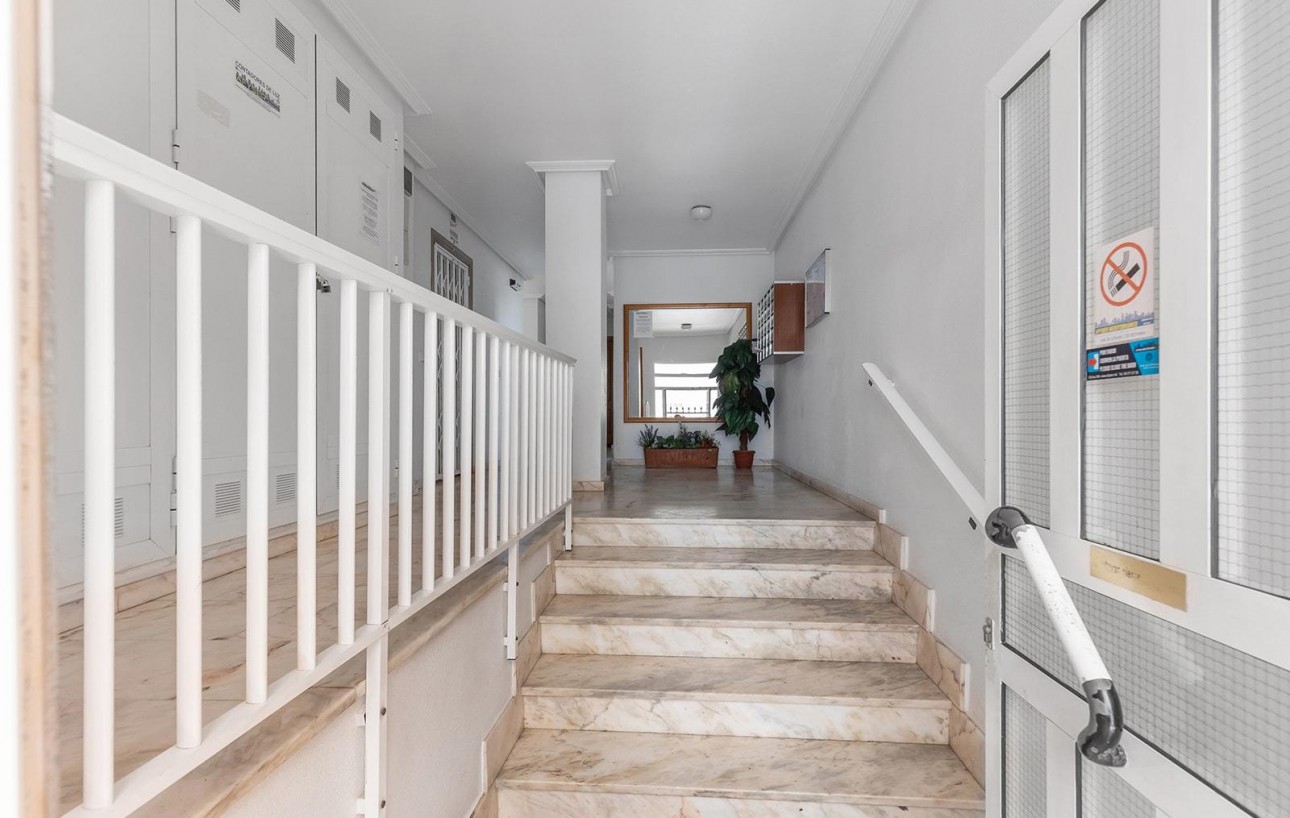 Resale - Planta baja - Torrevieja - Centro