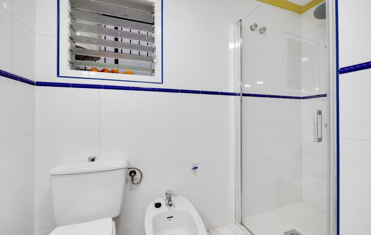 Sale - Apartment - Torrevieja - Habaneras