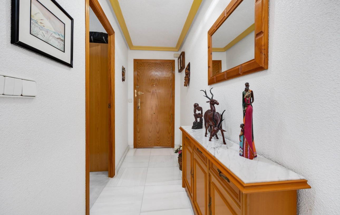 Sale - Apartment - Torrevieja - Habaneras