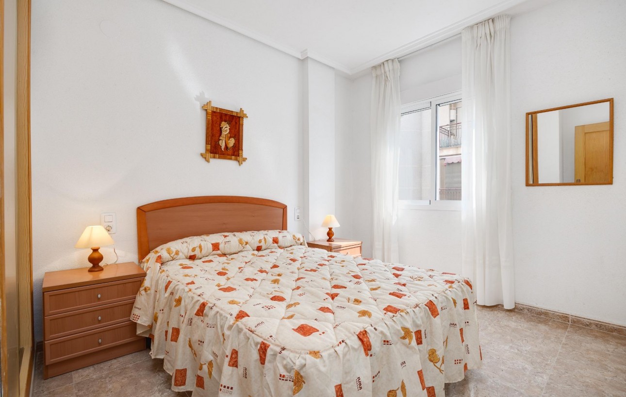Sale - Apartment - Torrevieja - Habaneras