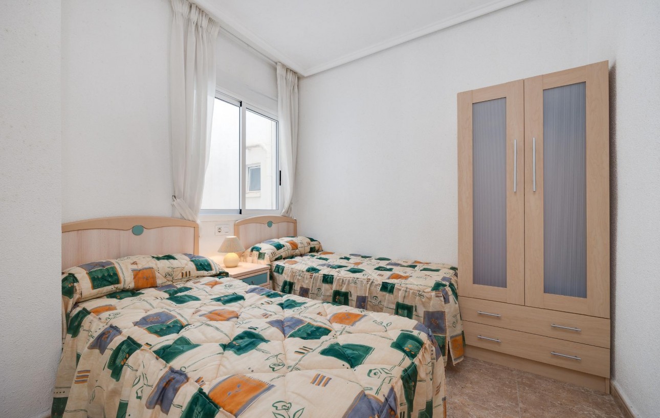 Sale - Apartment - Torrevieja - Habaneras