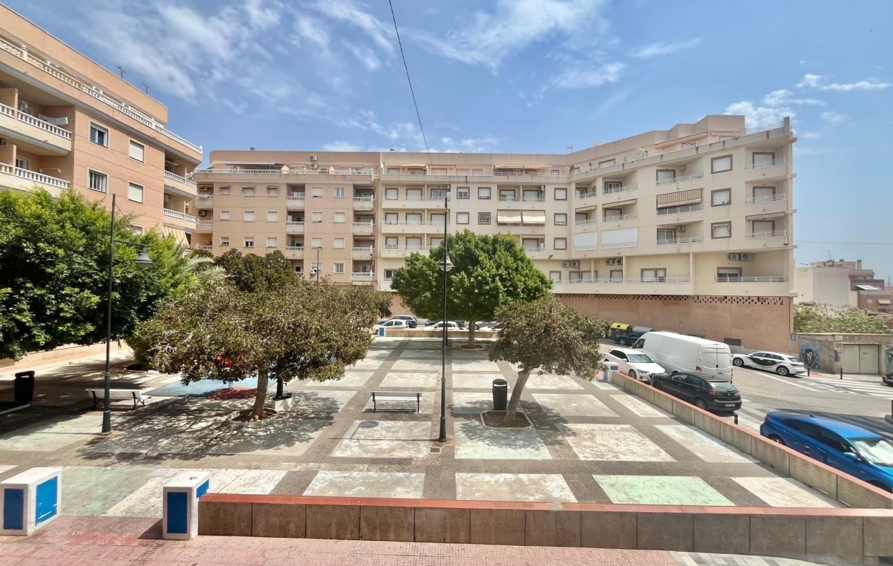 Sale - Apartment - Torrevieja - Parque de las Naciones
