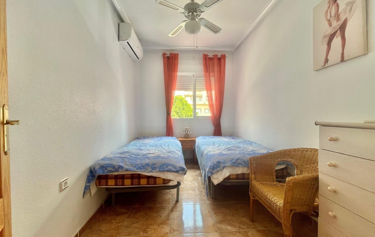 Sale - Apartment - Torrevieja - Parque de las Naciones