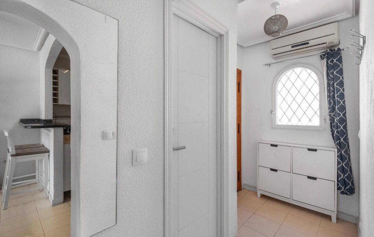 Resale - Bungalow Planta Baja - Torrevieja - Carrefour