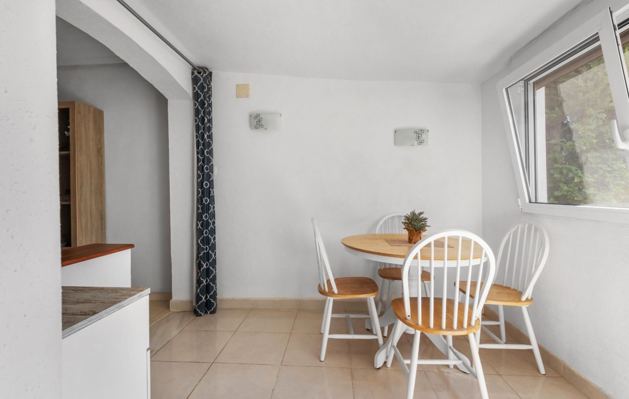 Resale - Bungalow Planta Baja - Torrevieja - Carrefour