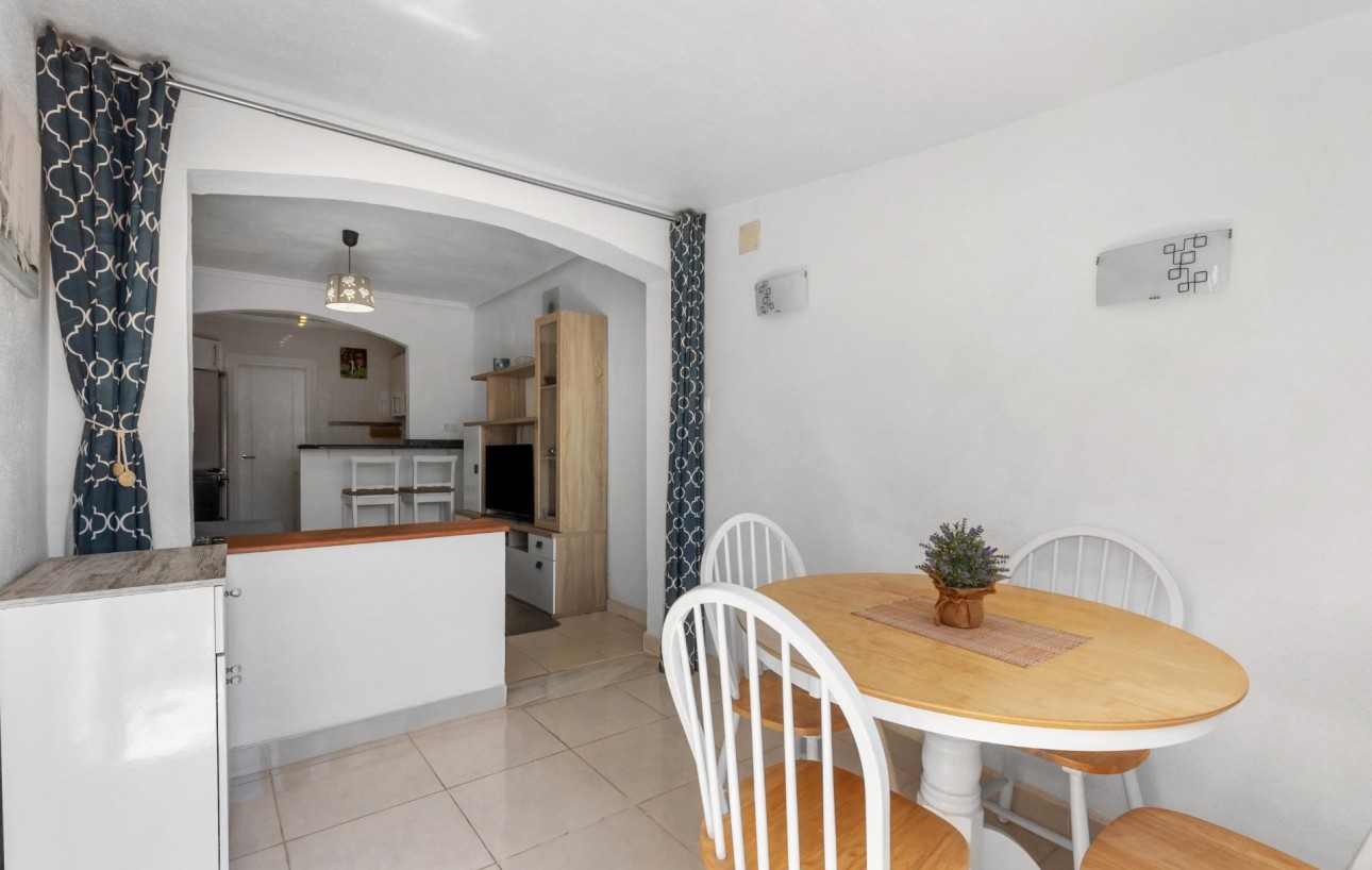 Resale - Bungalow Planta Baja - Torrevieja - Carrefour