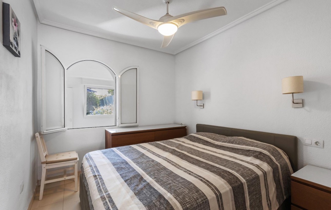 Resale - Bungalow Planta Baja - Torrevieja - Carrefour