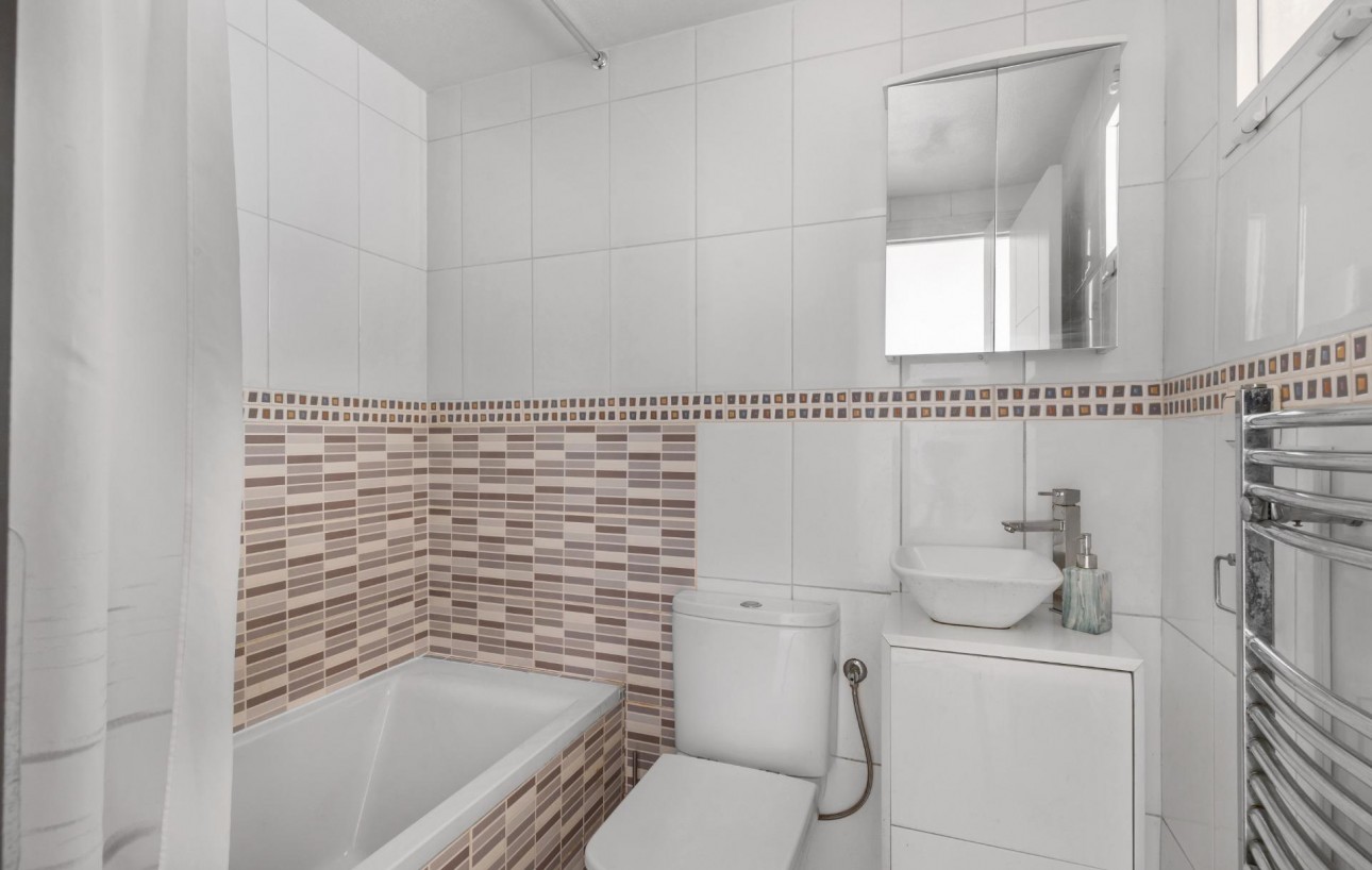 Resale - Bungalow Planta Baja - Torrevieja - Carrefour