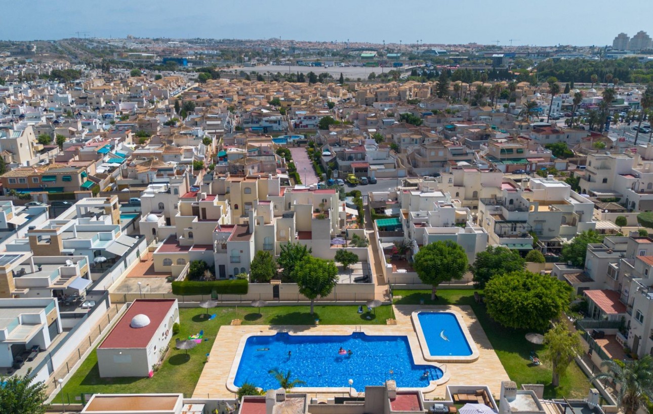 Resale - Bungalow Planta Baja - Torrevieja - Carrefour