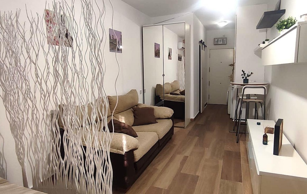 Resale - Studie - Torrevieja - Centro