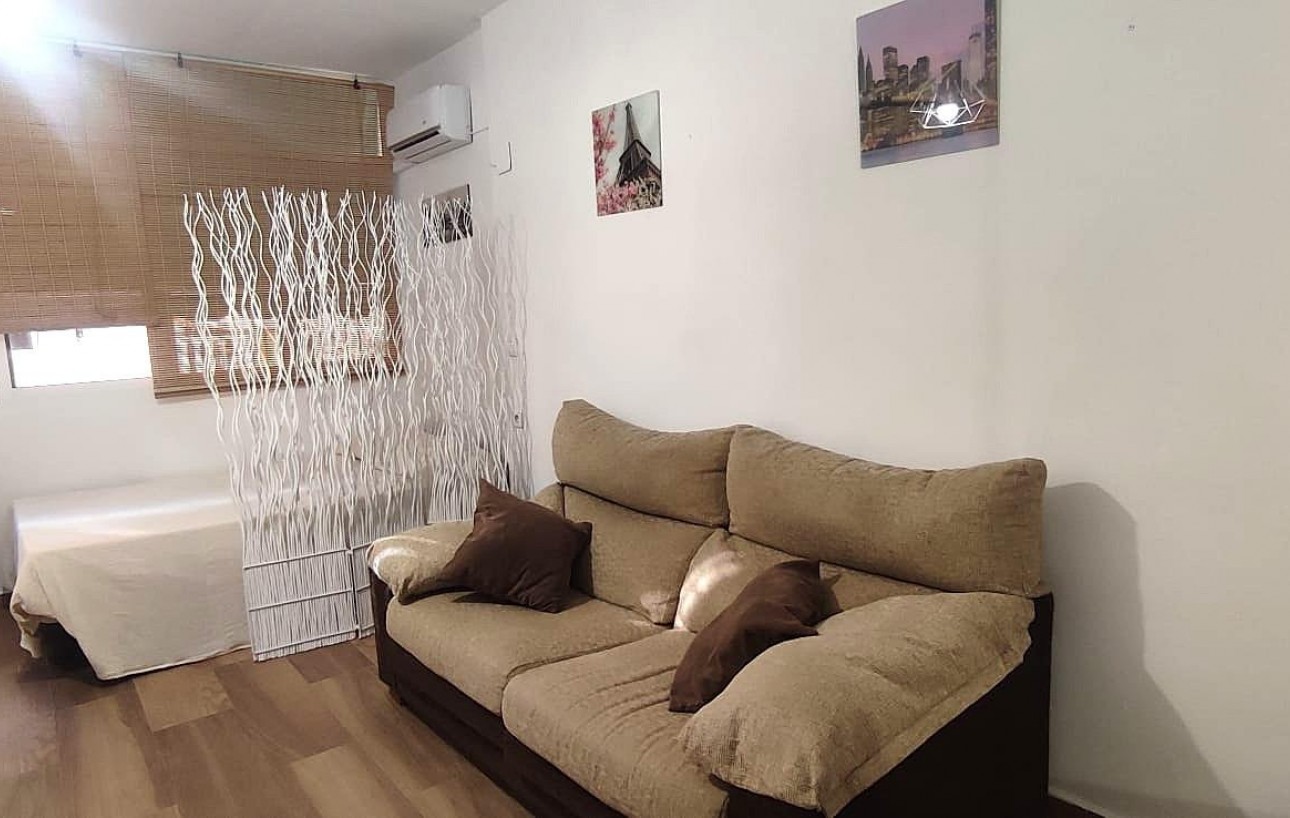 Resale - Studie - Torrevieja - Centro
