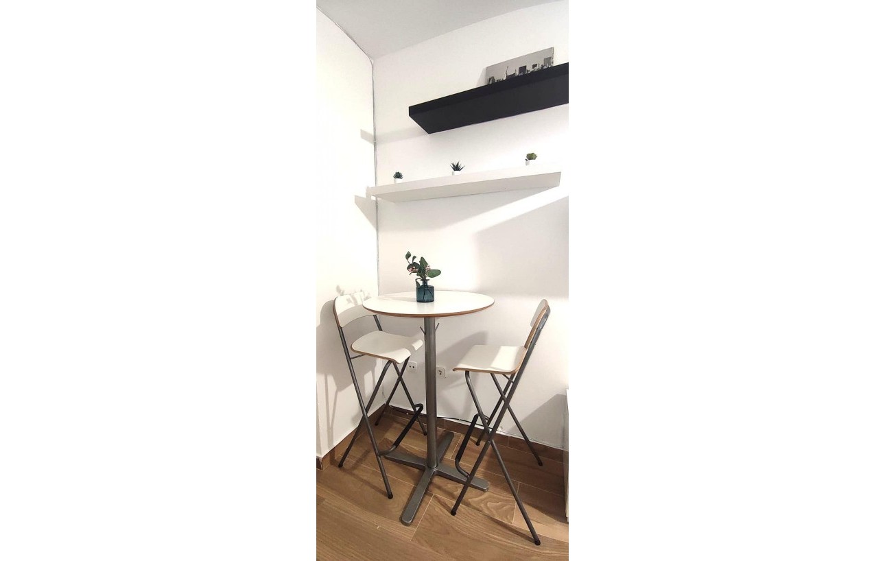 Resale - Studie - Torrevieja - Centro