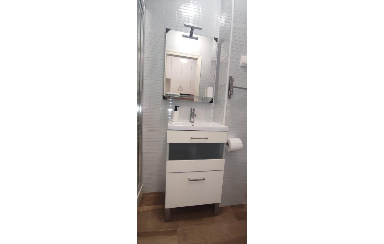 Resale - Studie - Torrevieja - Centro