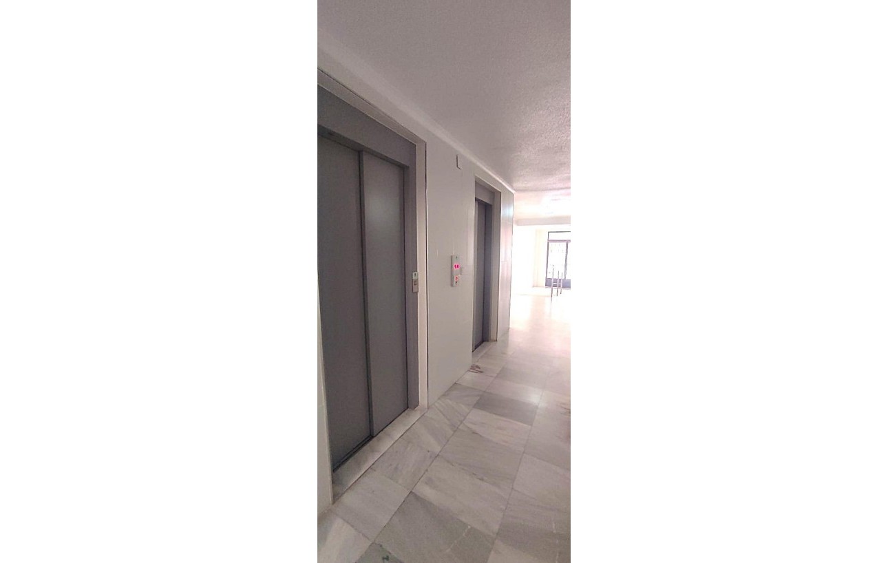Resale - Studie - Torrevieja - Centro