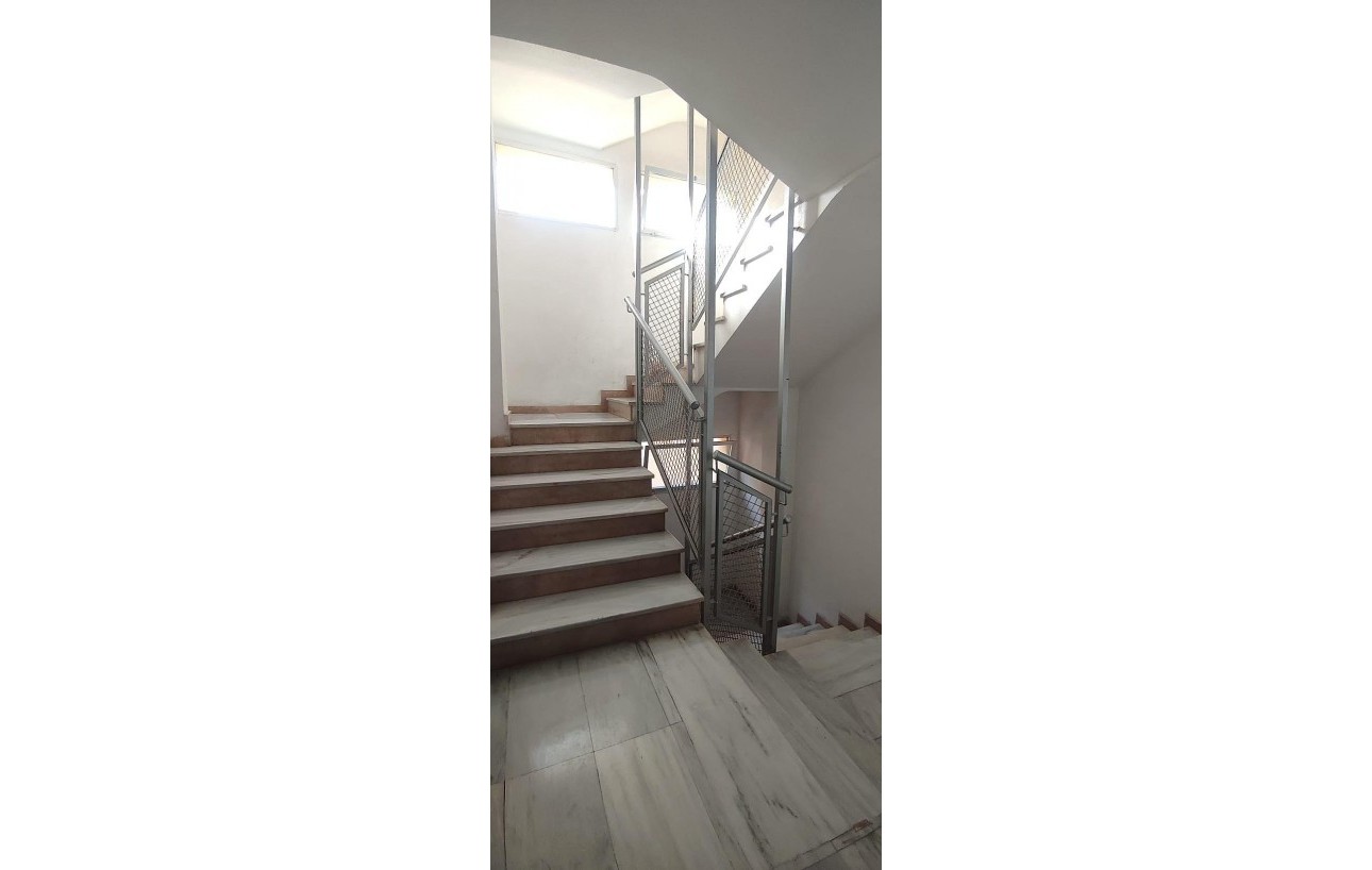 Resale - Studie - Torrevieja - Centro