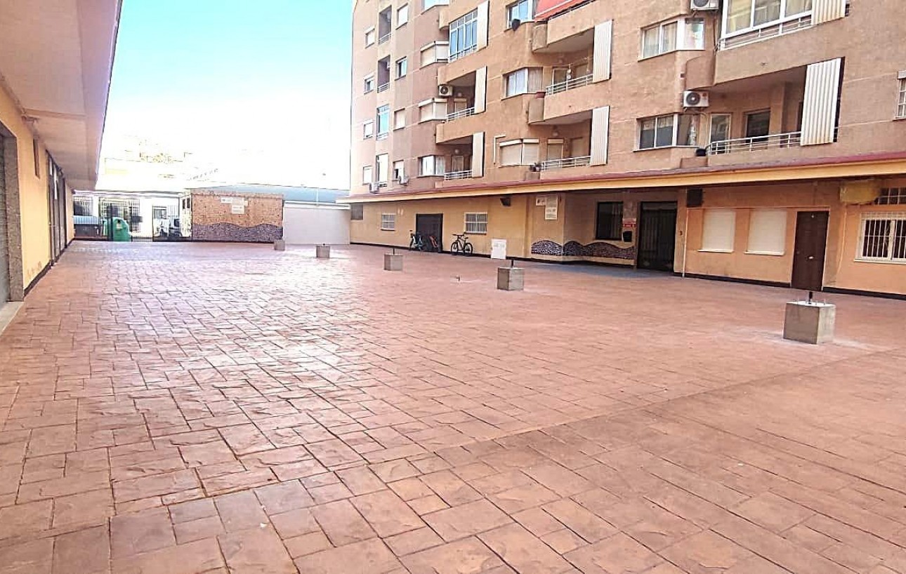 Resale - Studie - Torrevieja - Centro