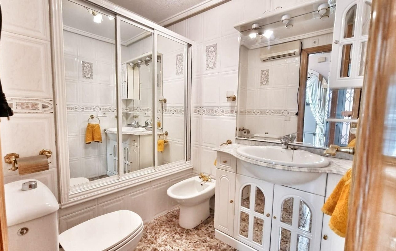 Sale - Apartment - Torrevieja - torrevieja