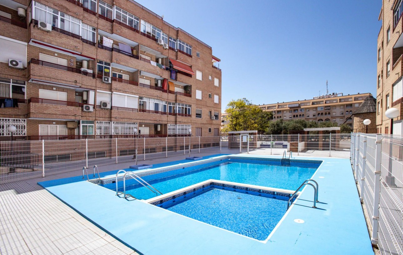 Resale - Wohnung - Torrevieja - Playa de los locos