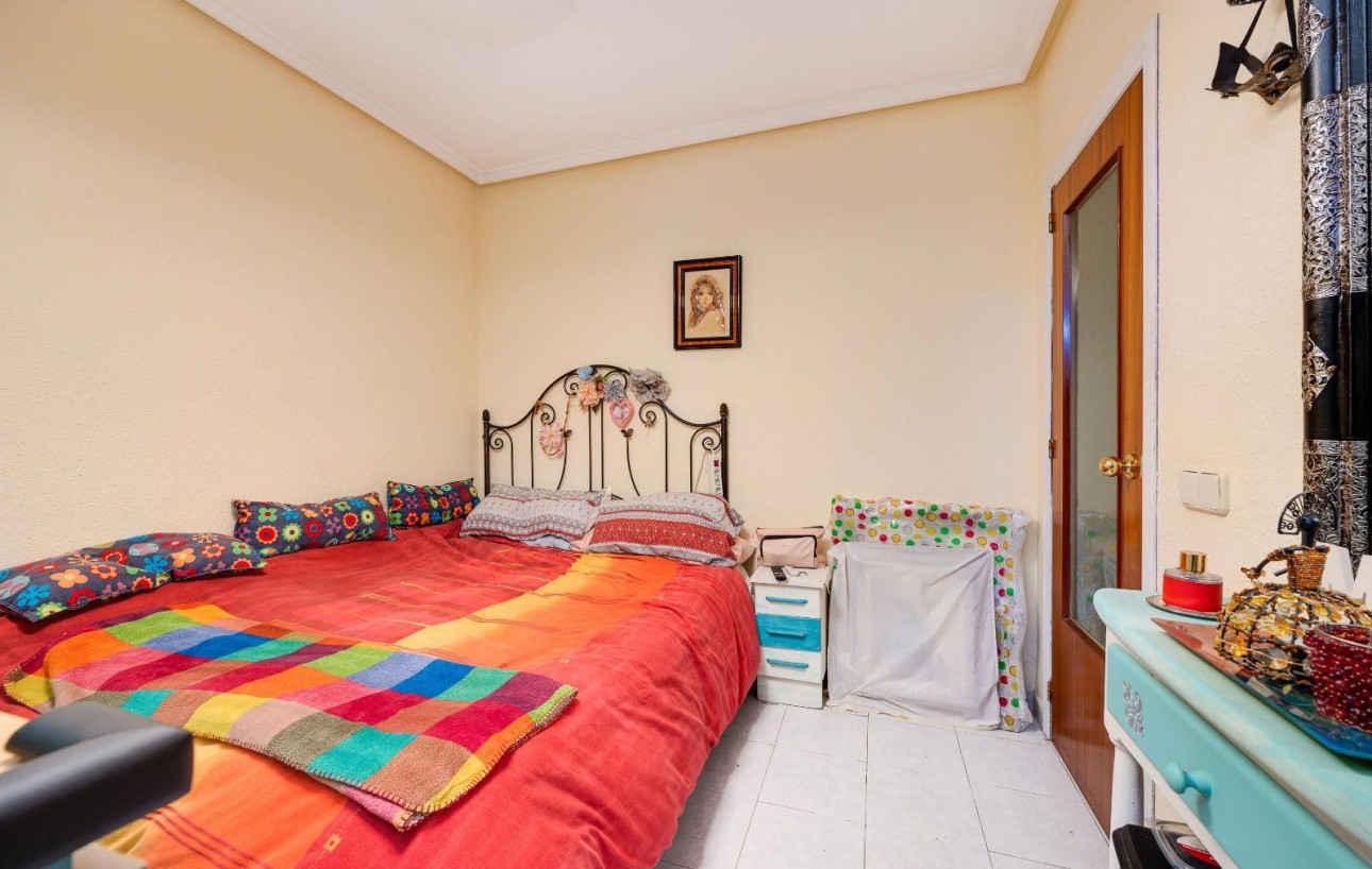 Resale - Wohnung - Torrevieja - Playa de los locos
