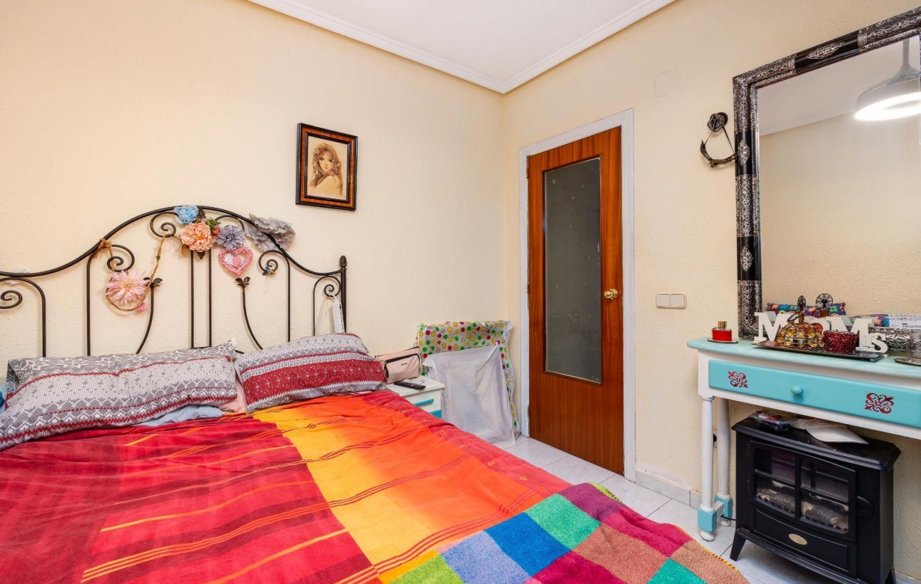 Resale - Wohnung - Torrevieja - Playa de los locos