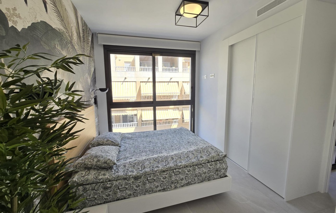 Resale - Wohnung - Torrevieja - Playa del cura