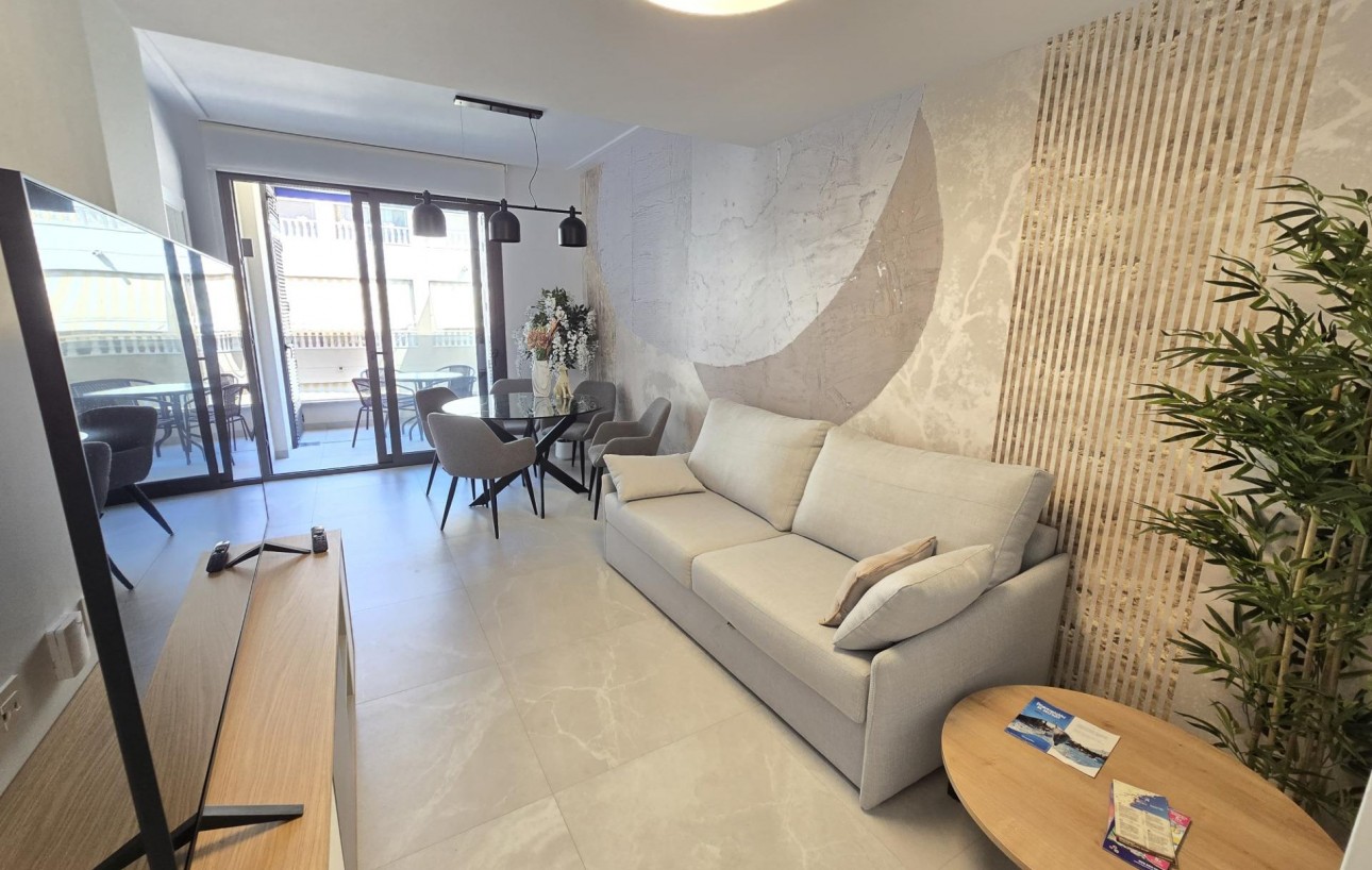 Resale - Wohnung - Torrevieja - Playa del cura