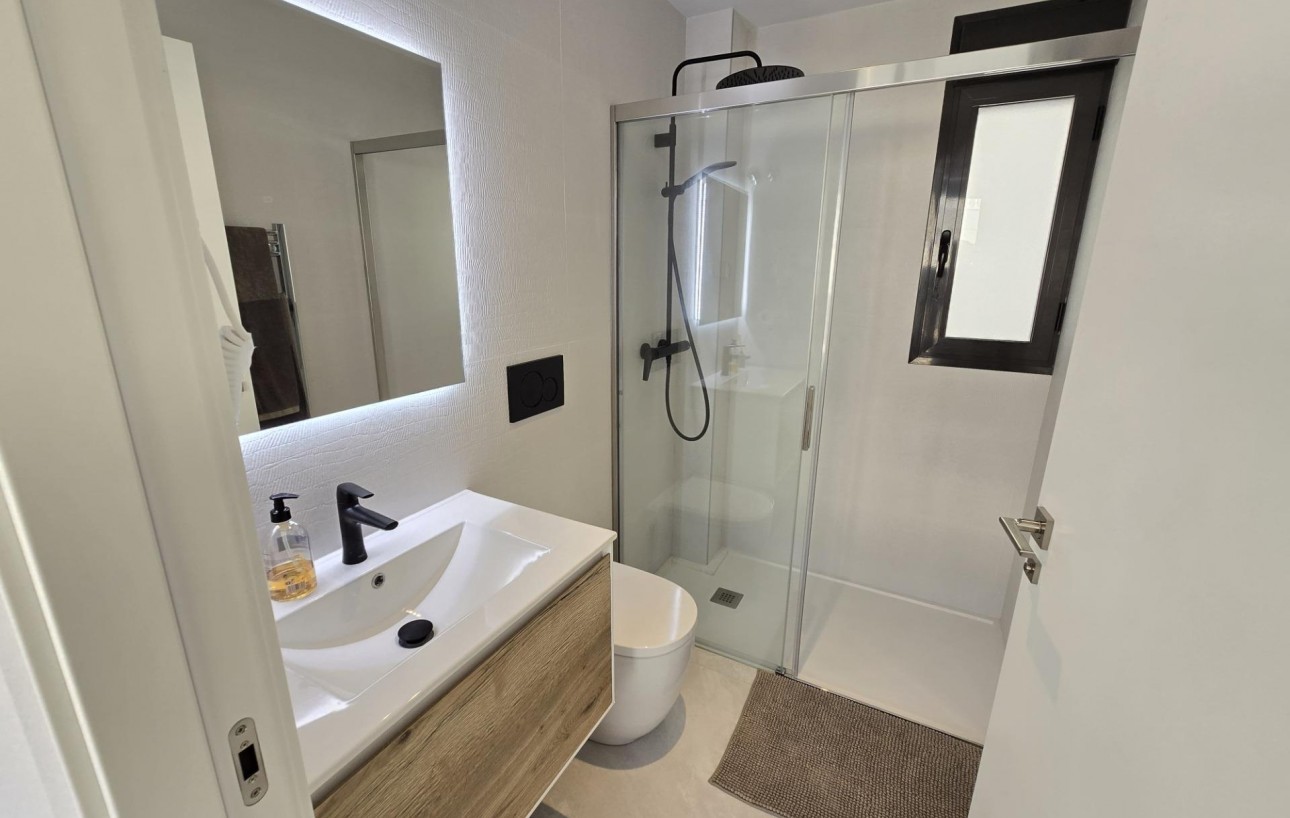Resale - Wohnung - Torrevieja - Playa del cura