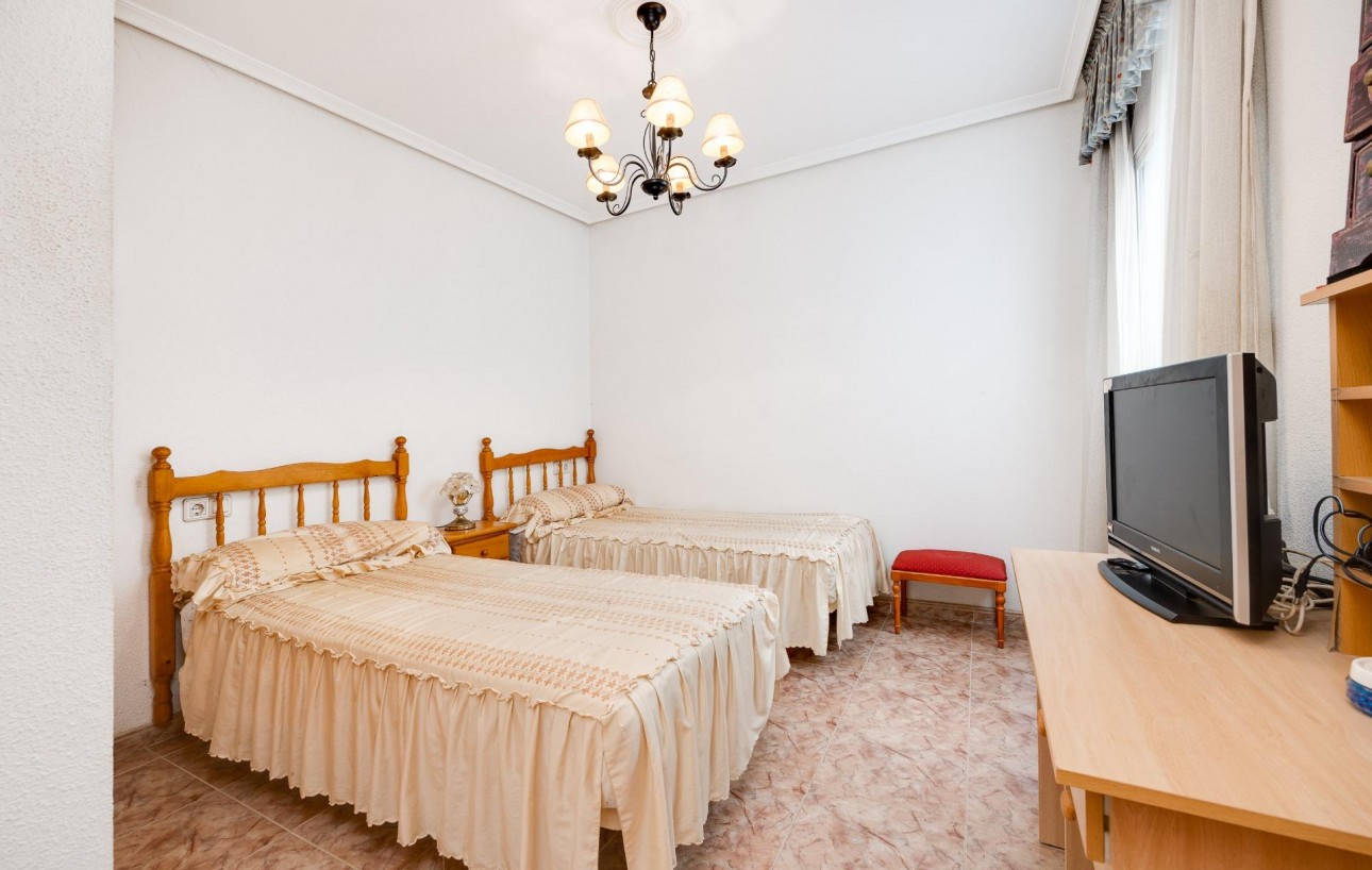 Resale - Wohnung - Torrevieja - Estacion de autobuses