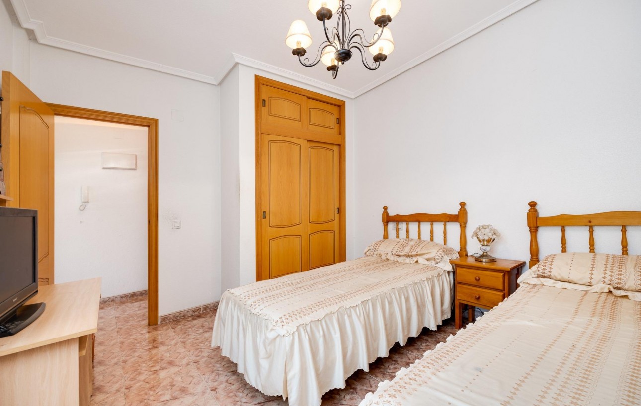 Resale - Wohnung - Torrevieja - Estacion de autobuses