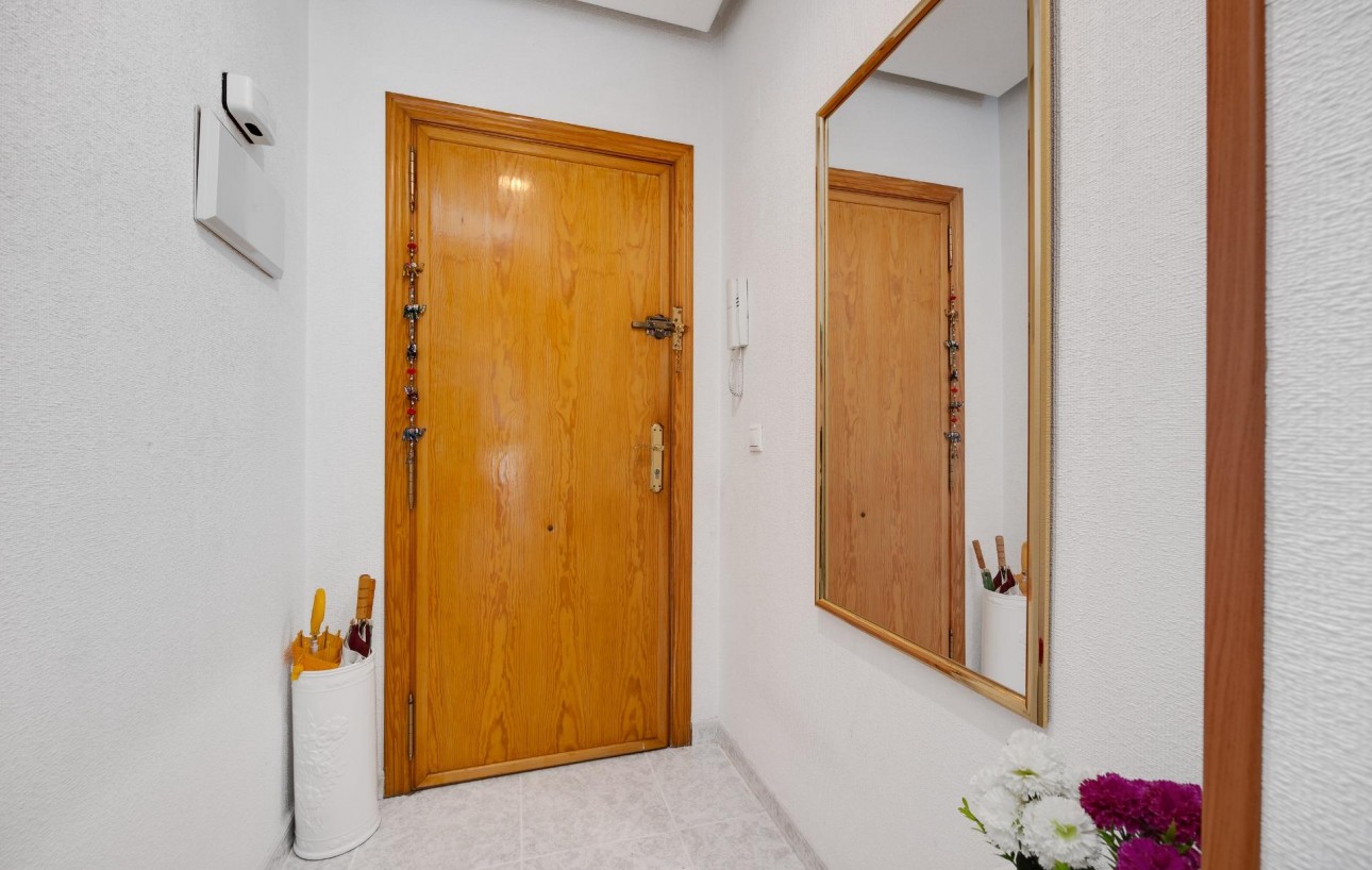 Resale - Lägenhet - Torrevieja - Estacion de autobuses