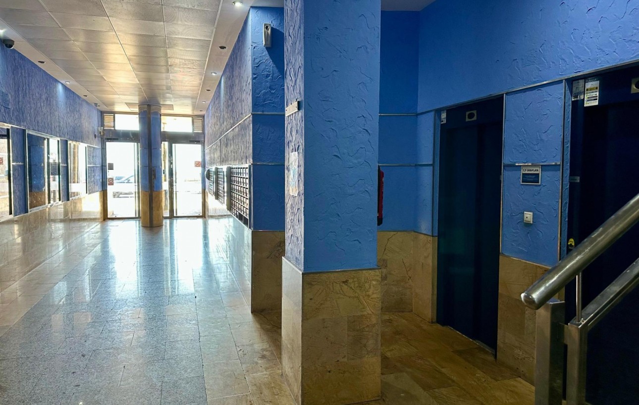 Venta - Apartamento - Torrevieja - Playa de los locos