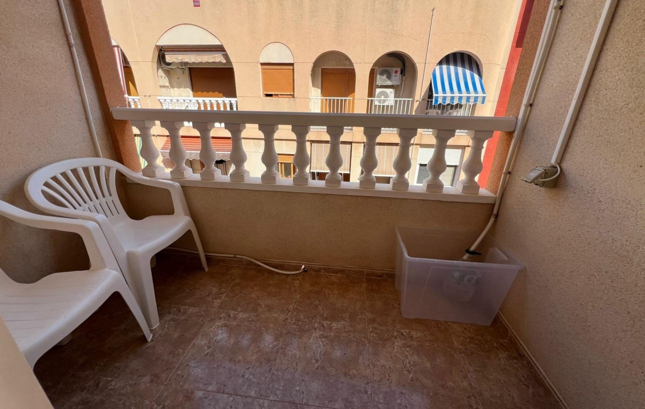 Venta - Apartamento - Torrevieja - Playa de los locos