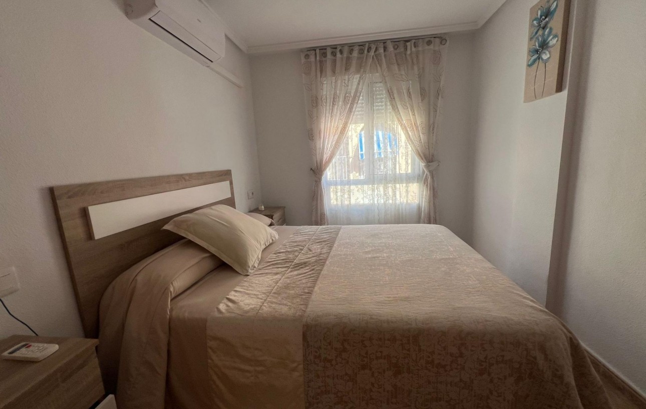Venta - Apartamento - Torrevieja - Playa de los locos