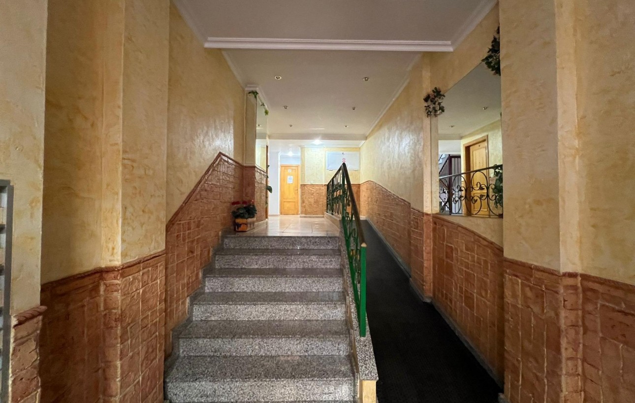 Venta - Apartamento - Torrevieja - Playa de los locos