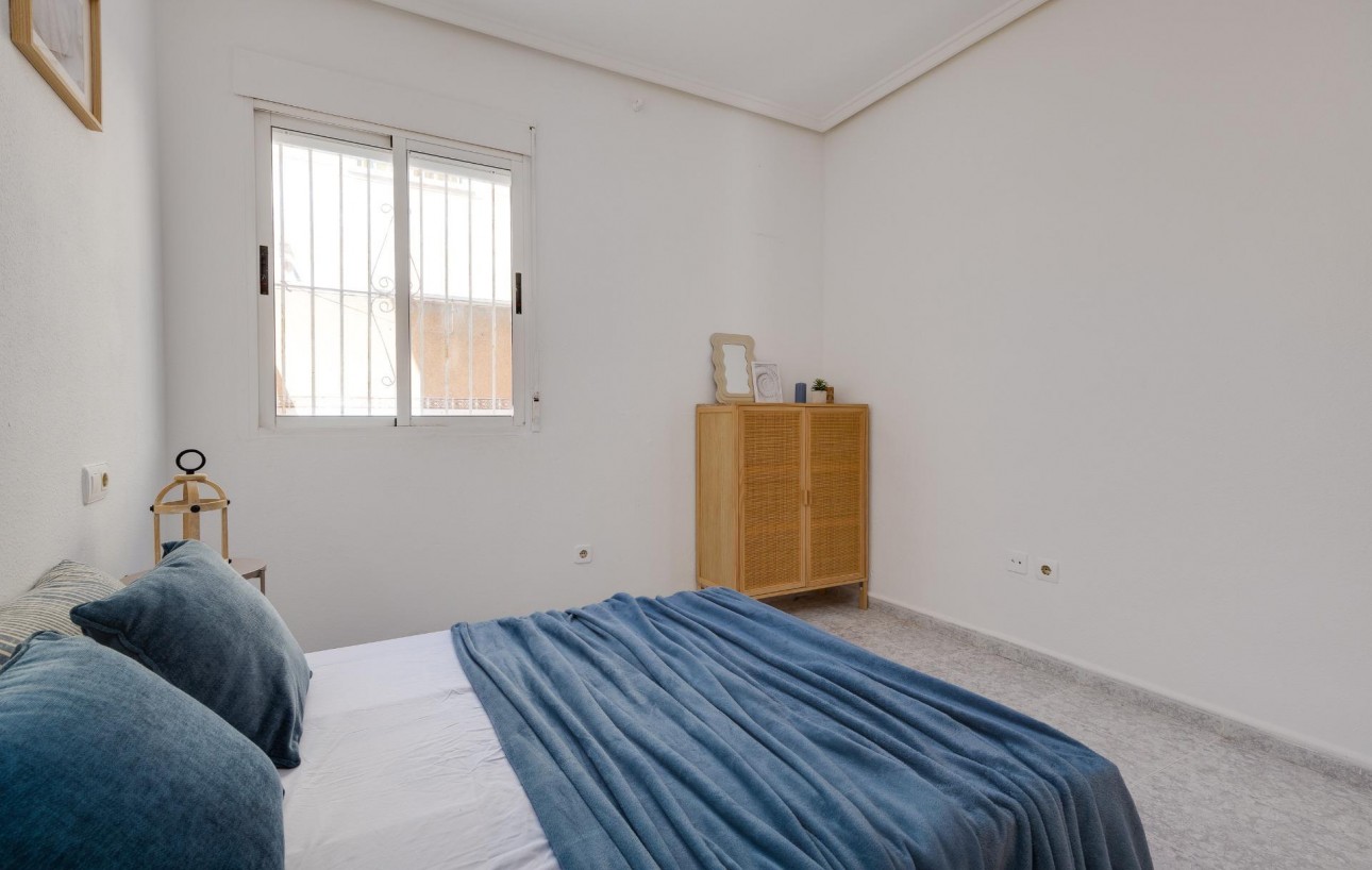 Venta - Bungalow Planta Baja - Torrevieja - Los Frutales