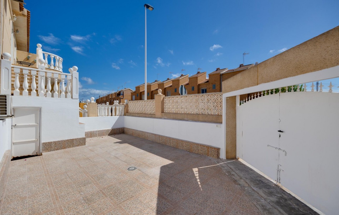 Venta - Bungalow Planta Baja - Torrevieja - Los Frutales