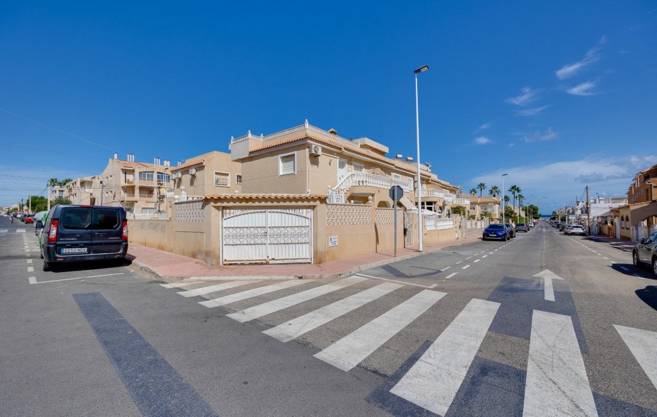 Venta - Bungalow Planta Baja - Torrevieja - Los Frutales