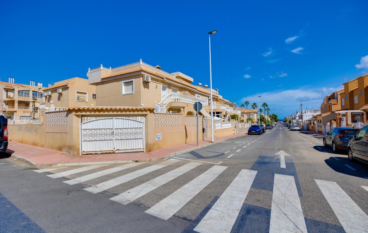 Venta - Bungalow Planta Baja - Torrevieja - Los Frutales