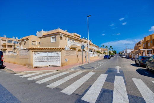 Venta - Bungalow Planta Baja - Torrevieja - Los Frutales