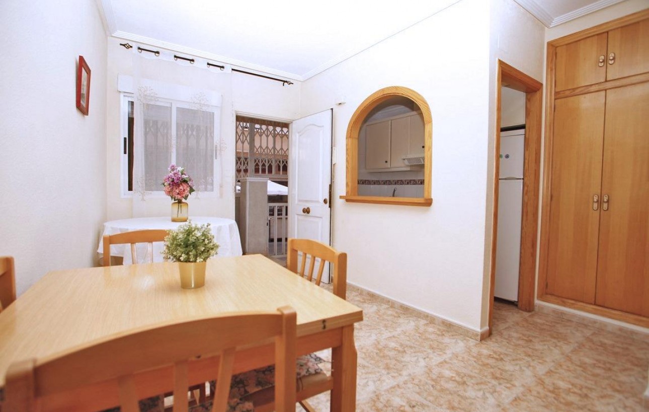 Venta - Apartamento - Torrevieja - Playa del cura