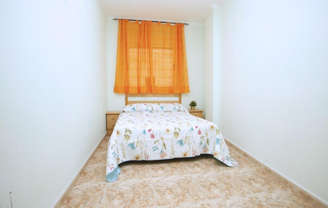 Venta - Apartamento - Torrevieja - Playa del cura
