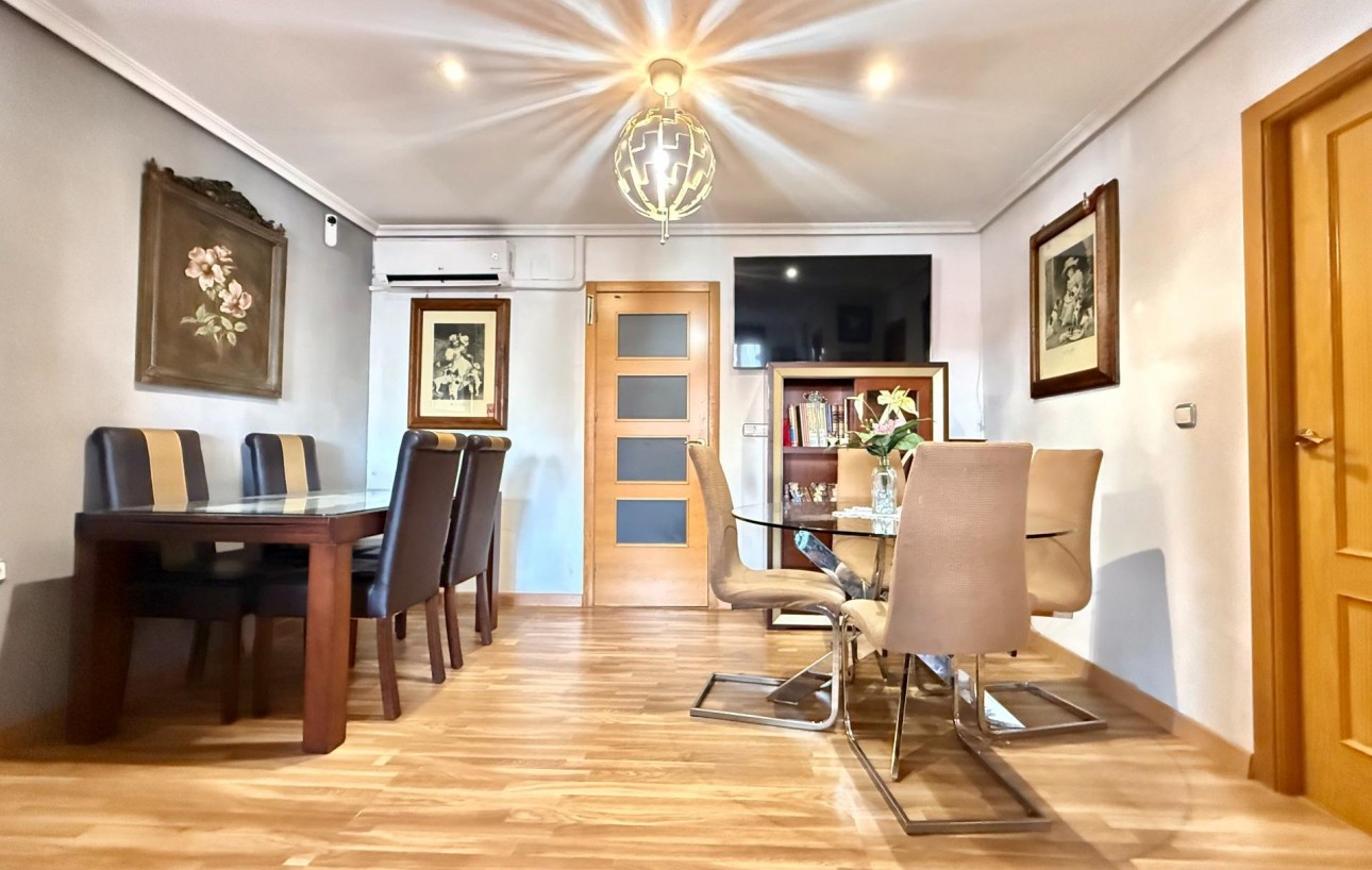 Venta - Piso - Torrevieja - Centro