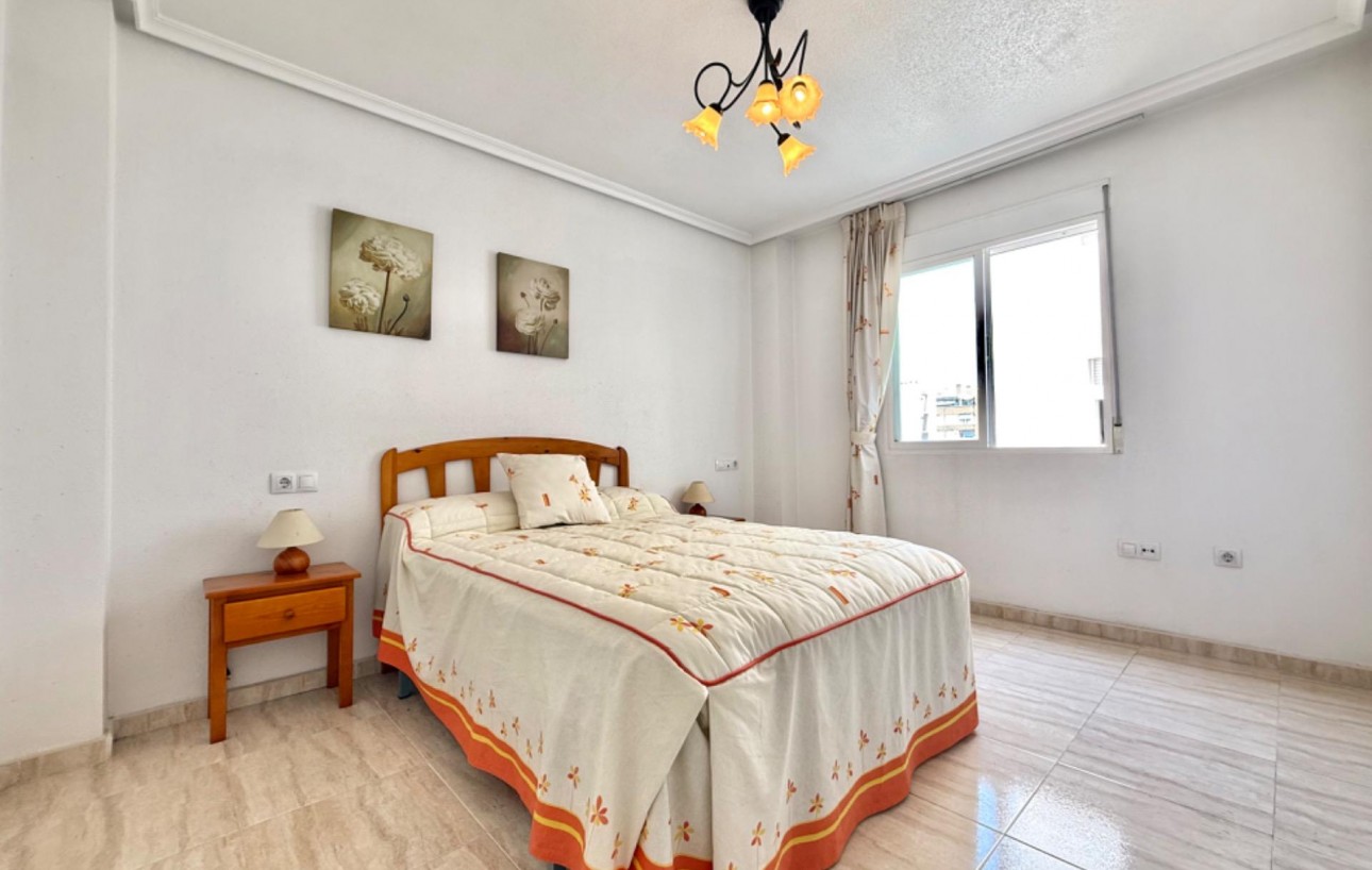 Venta - Apartamento - Torrevieja - Centro