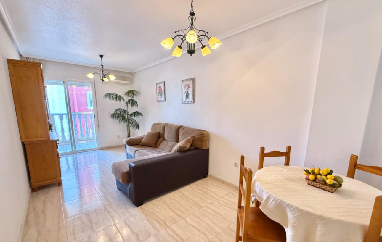 Venta - Apartamento - Torrevieja - Centro