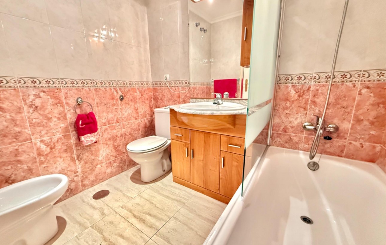 Venta - Apartamento - Torrevieja - Centro