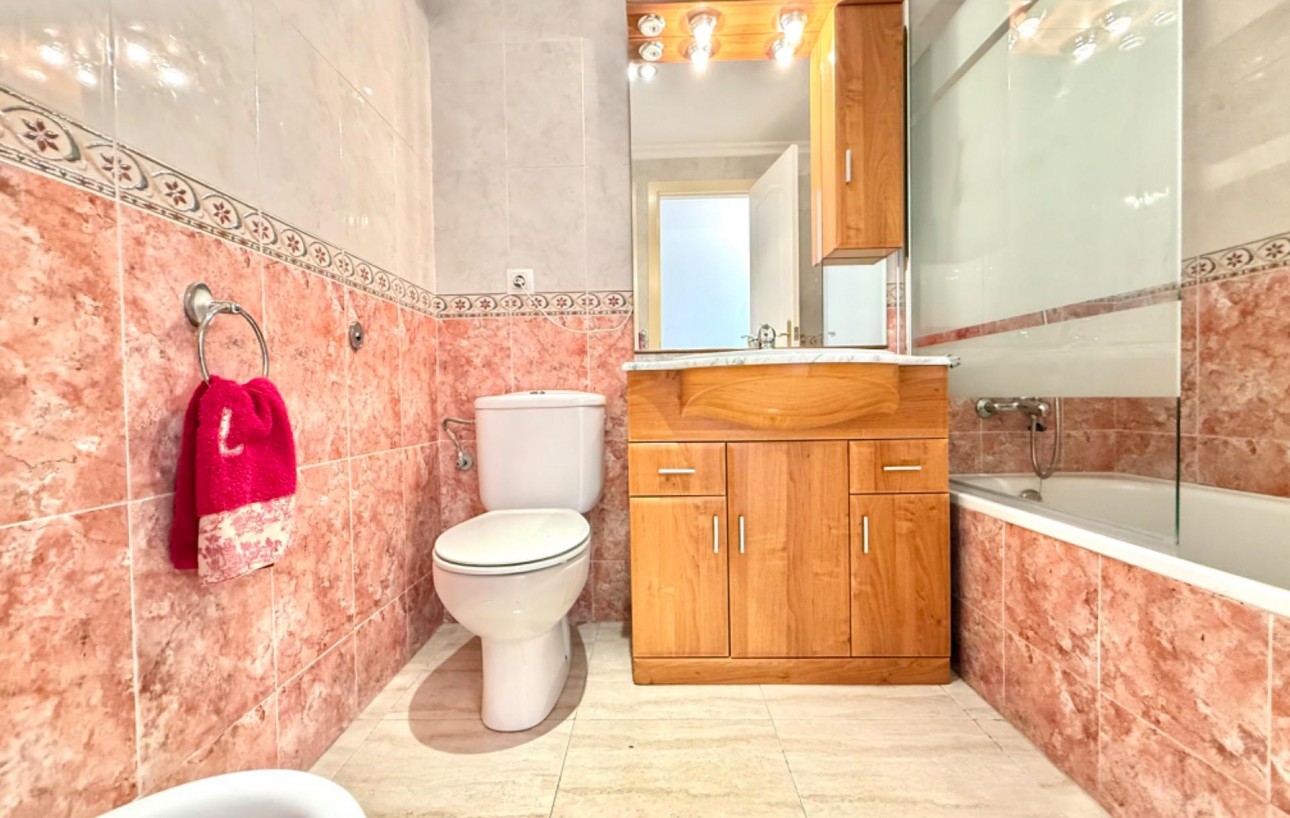 Venta - Apartamento - Torrevieja - Centro